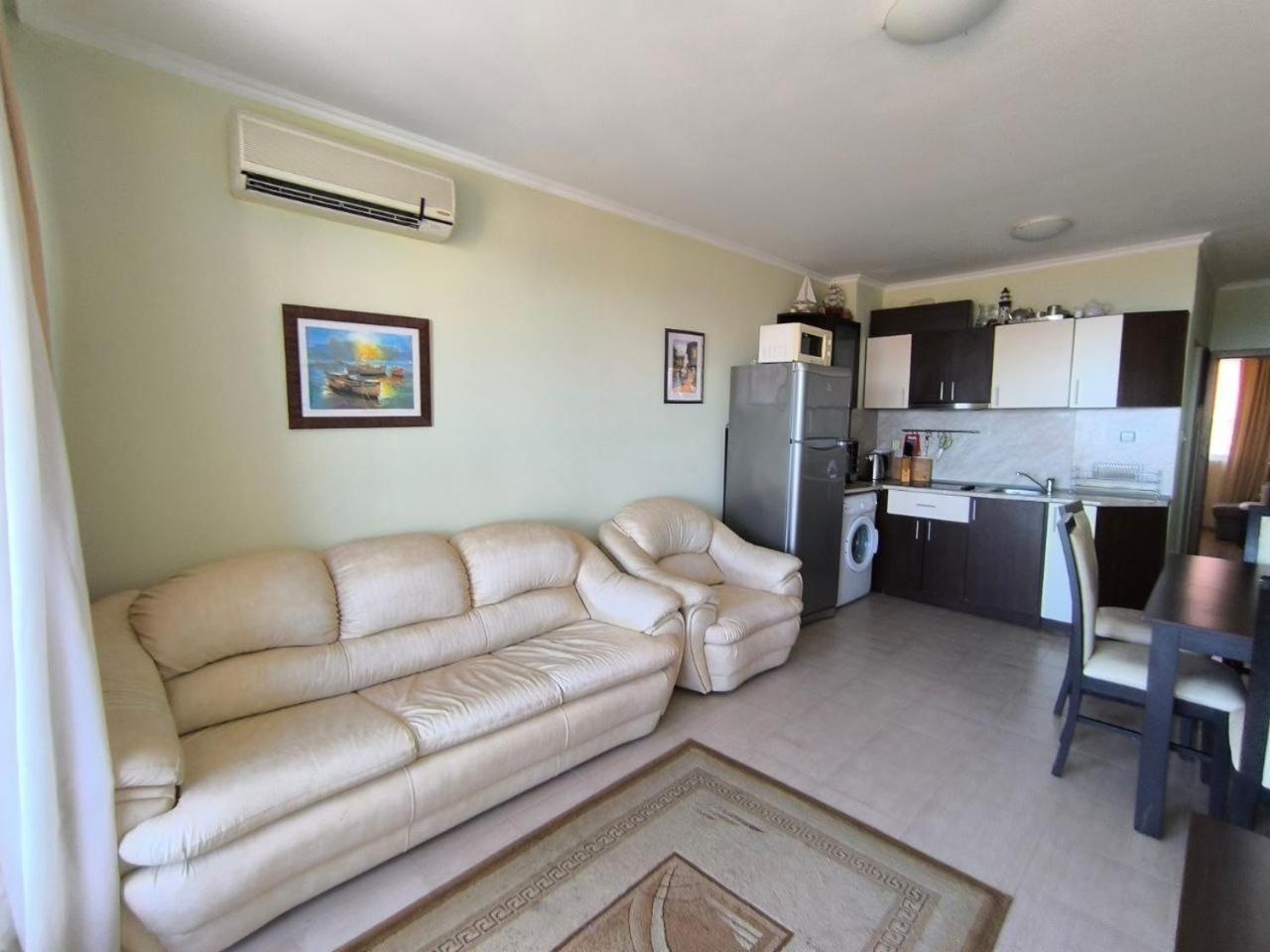 Dom-El Real Apartments 3 - Sveti Vlas Buitenkant foto