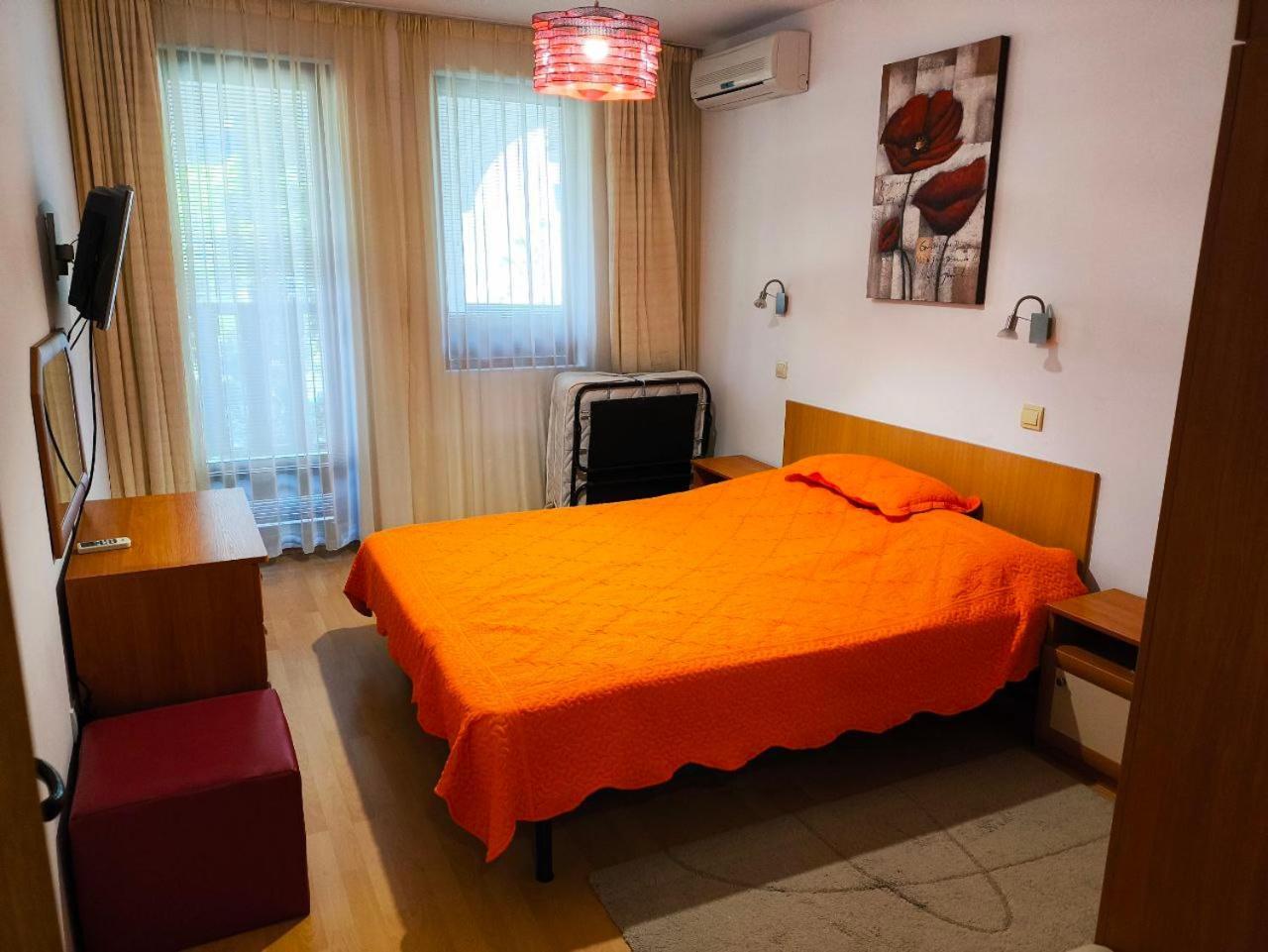 Dom-El Real Apartments 3 - Sveti Vlas Buitenkant foto